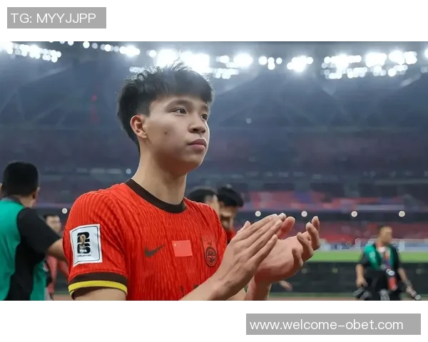 彭啸重返泰山队王钰栋对话成为焦点引发关注